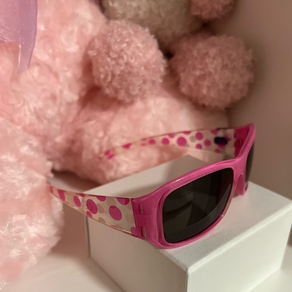 CHICCO | Kid’s Sun Glasses (Comes with Case) - Picture 3 of 5